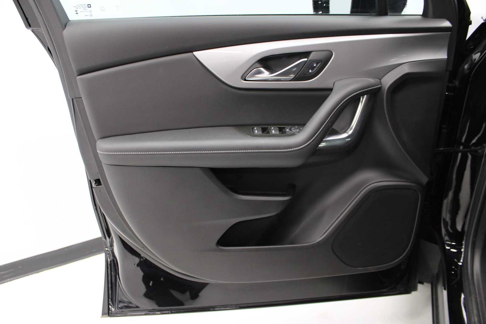 Used 2023 Chevrolet Blazer LT AWD/4WD image 15