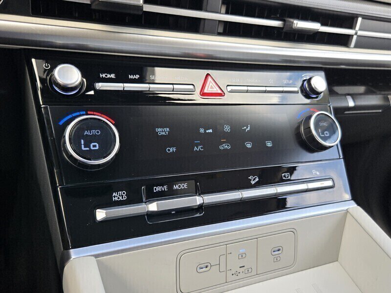 New 2027 Hyundai Santa Fe SE FWD image 8