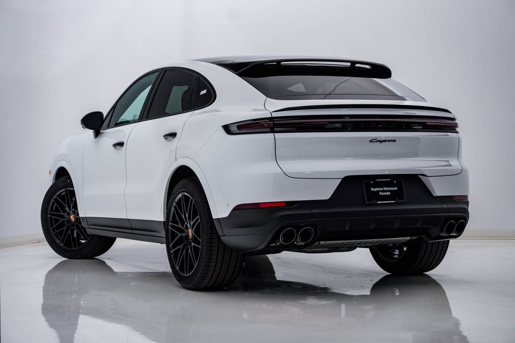 New 2026 Porsche Cayenne Coupe AWD/4WD image 3