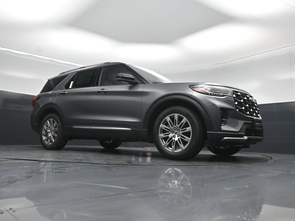 New 2026 Ford Explorer Platinum RWD image 3