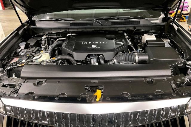 Used 2025 INFINITI QX80 Luxe image 12