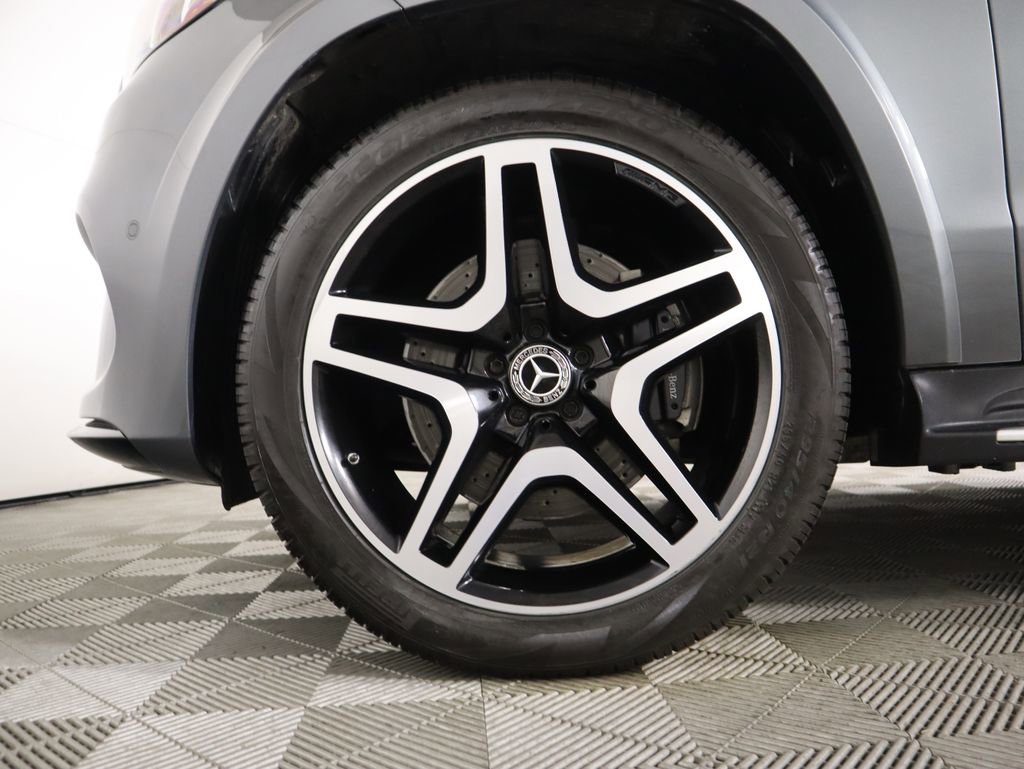 Used 2018 Mercedes-Benz GLS 550 4MATIC image 30