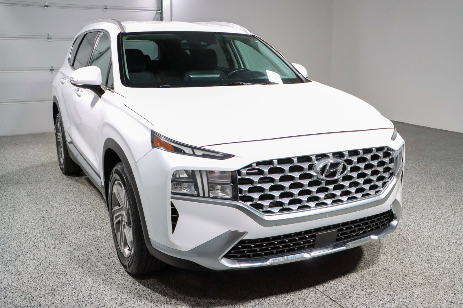 Used 2022 Hyundai Santa Fe SEL w/ Convenience Package image 5
