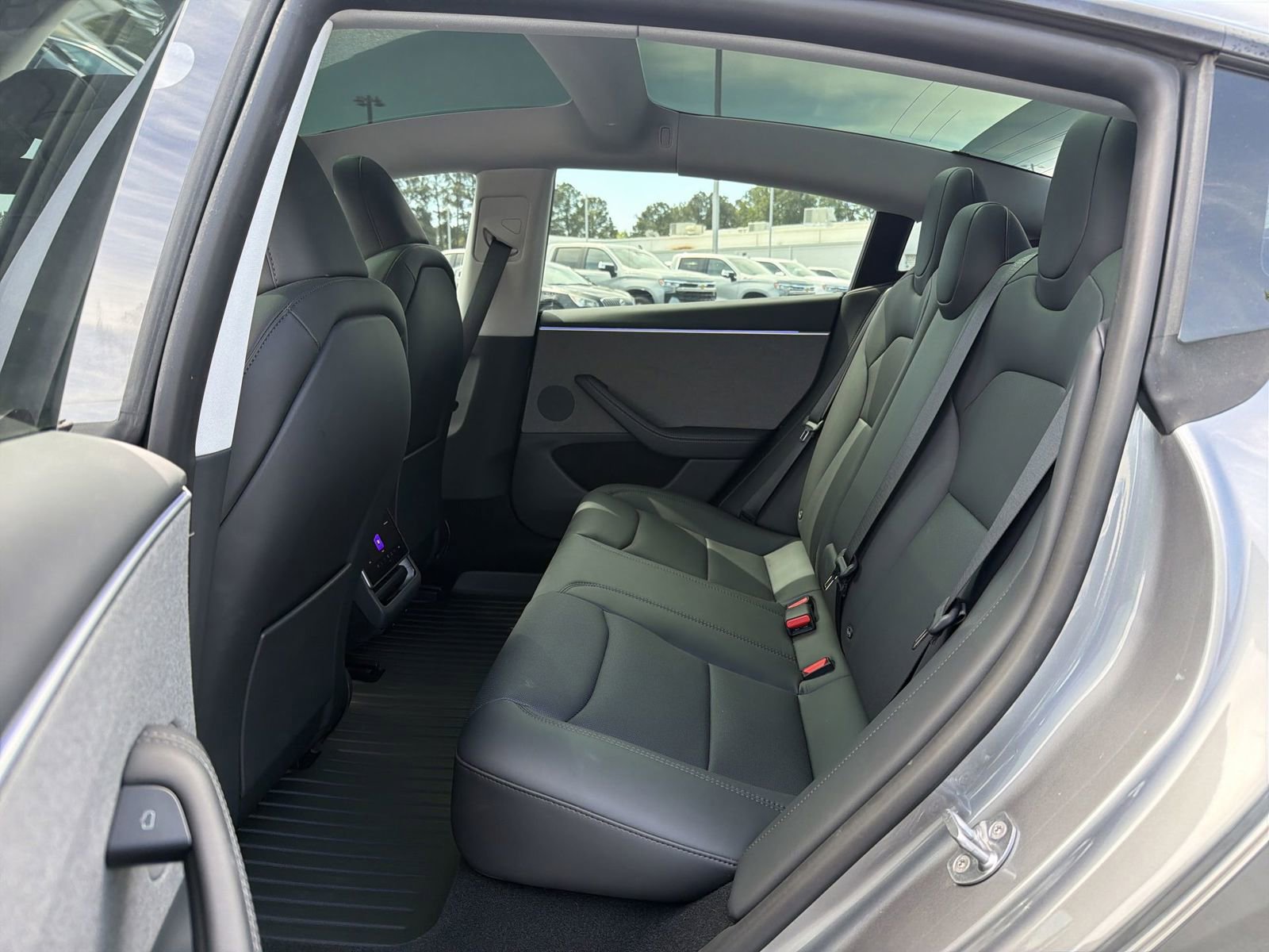 Used 2025 Tesla Model 3 RWD image 32