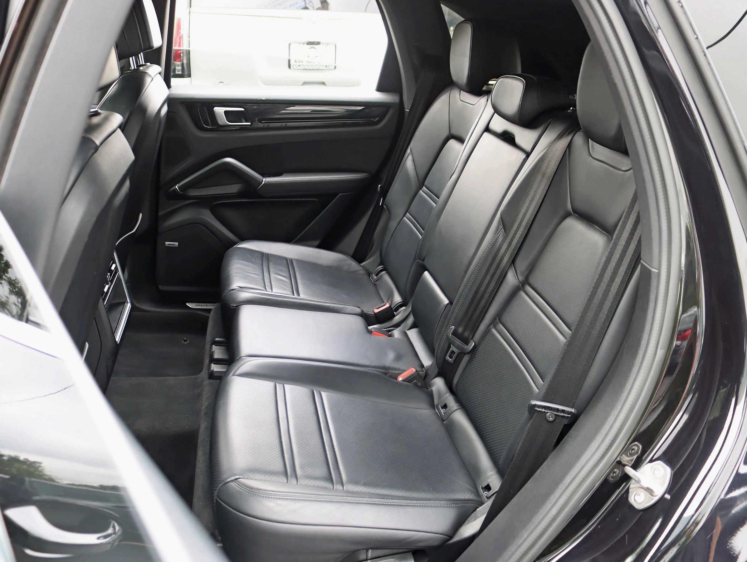 Used 2019 Porsche Cayenne AWD/4WD image 28
