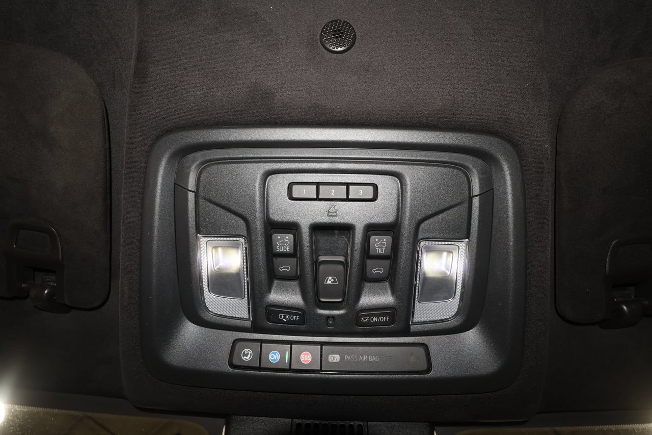 Used 2025 GMC Sierra 3500 Denali Ultimate AWD/4WD image 34