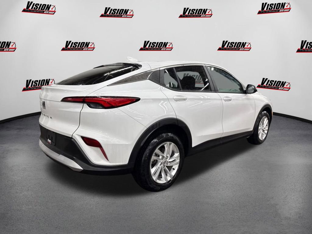 Used 2024 Buick Envista Preferred image 5