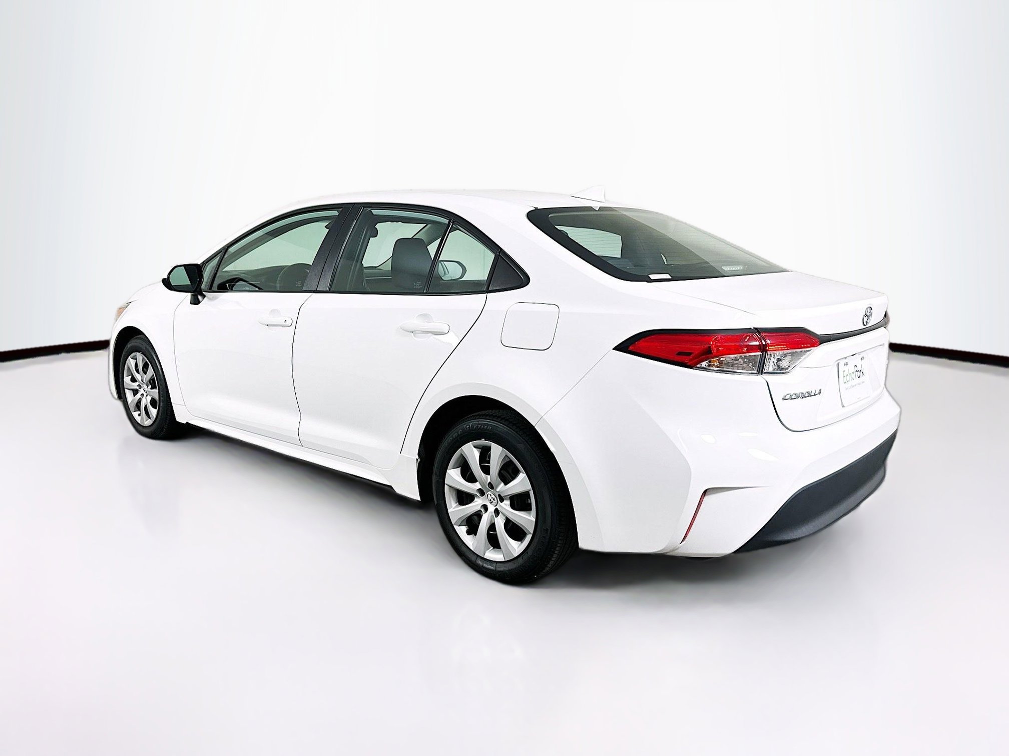 Used 2024 Toyota Corolla LE image 5