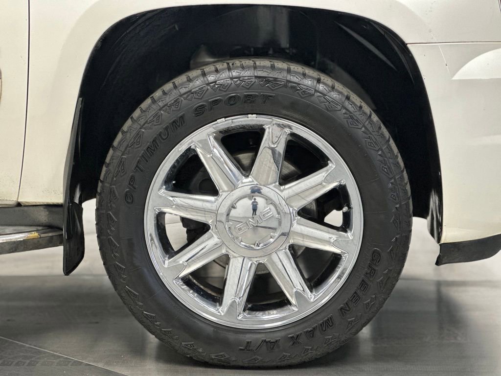 Used 2011 GMC Yukon XL Denali image 32