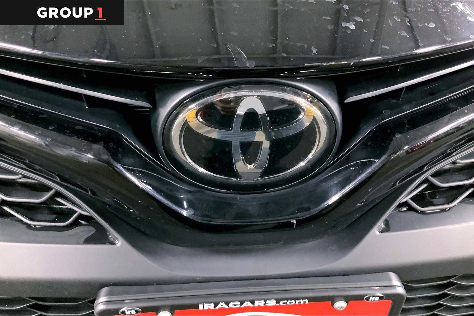 Used 2021 Toyota Camry SE w/ Cold Weather Package image 29