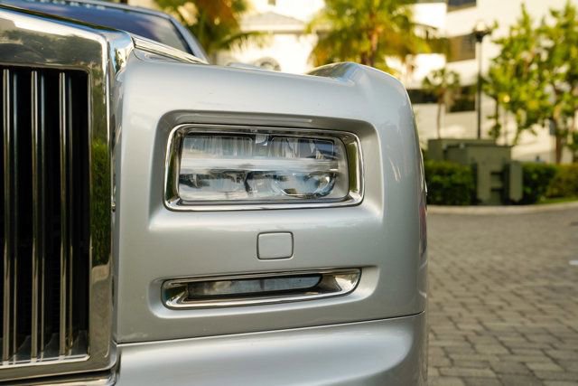 Used 2013 Rolls-Royce Phantom Sedan image 43
