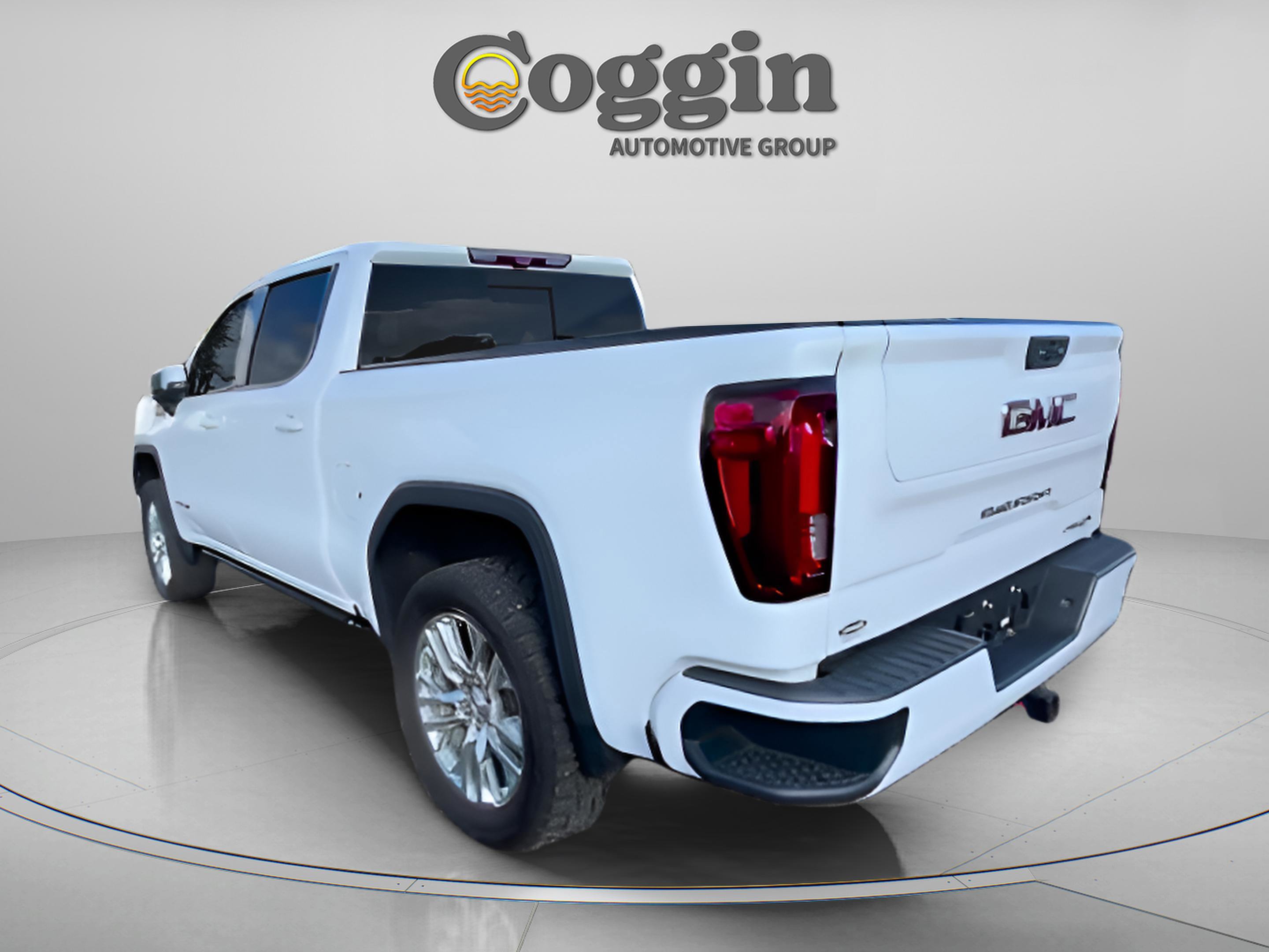 Used 2022 GMC Sierra 1500 AT4X image 13