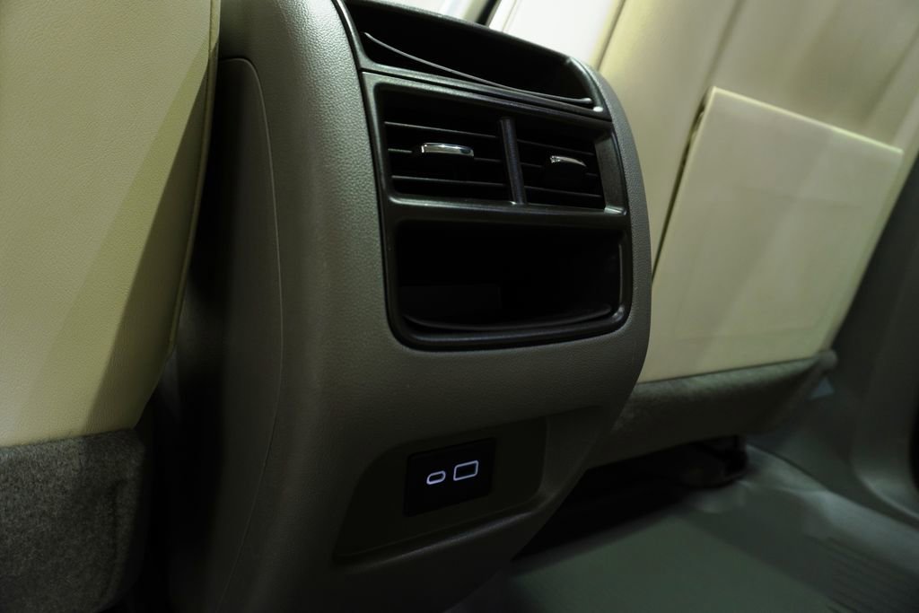 Used 2022 Cadillac XT5 Premium Luxury image 15