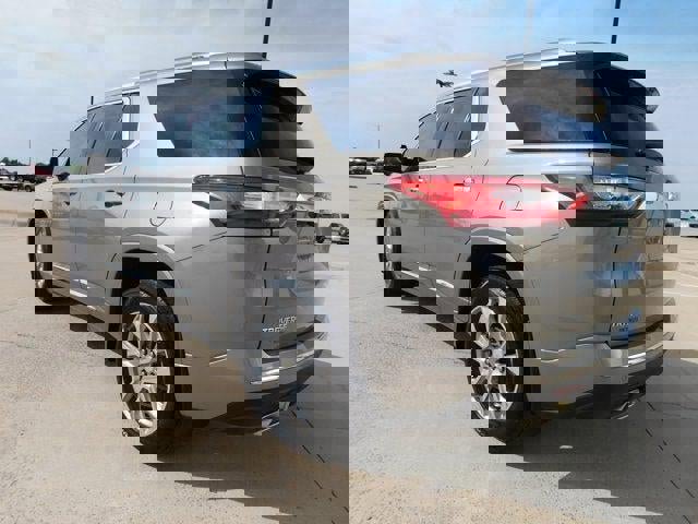 Used 2018 Chevrolet Traverse Premier w/ Driver Confidence II Package image 28