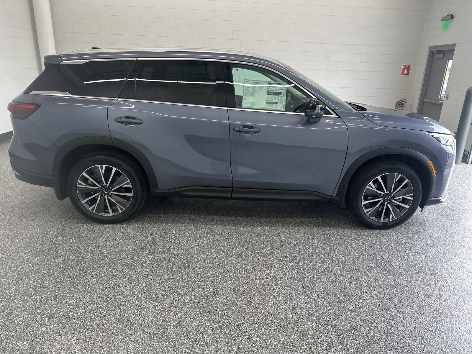 New 2027 INFINITI QX60 Luxe w/ Cargo Package AWD/4WD image 8