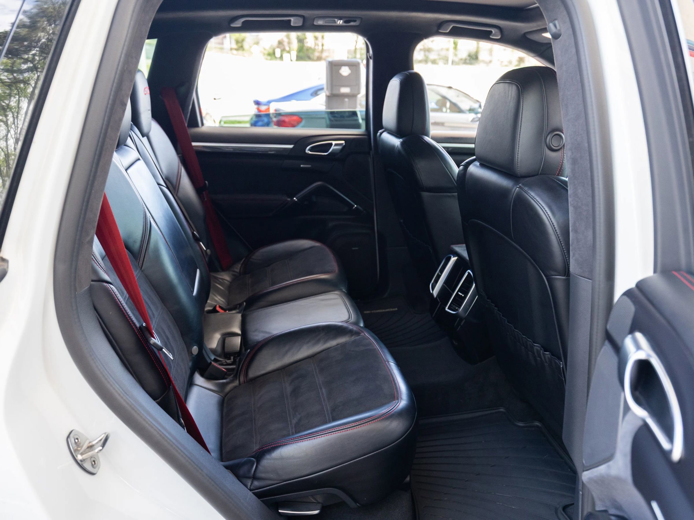 Used 2017 Porsche Cayenne GTS AWD/4WD image 25