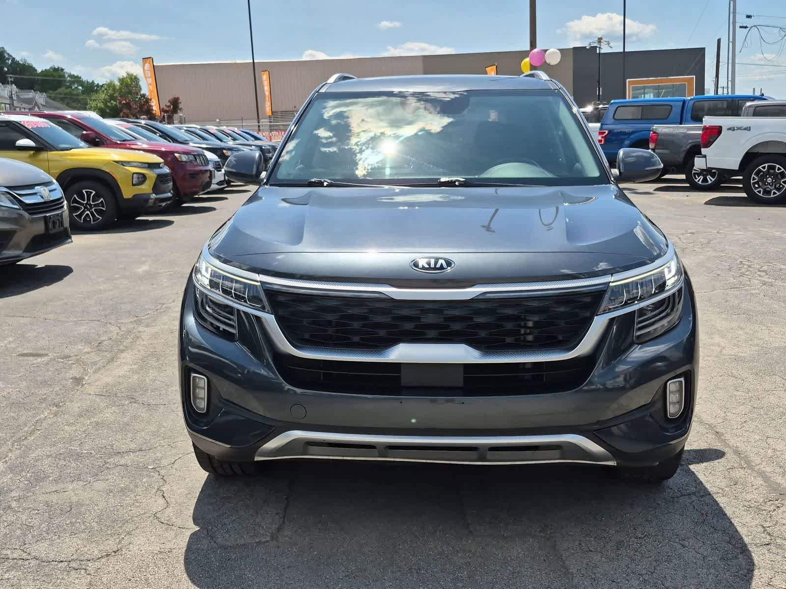 Used 2021 Kia Seltos SX w/ SX Sunroof Package AWD/4WD image 3