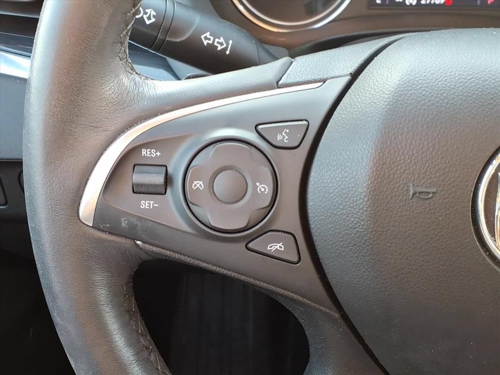 Used 2020 Buick Enclave Essence FWD image 12