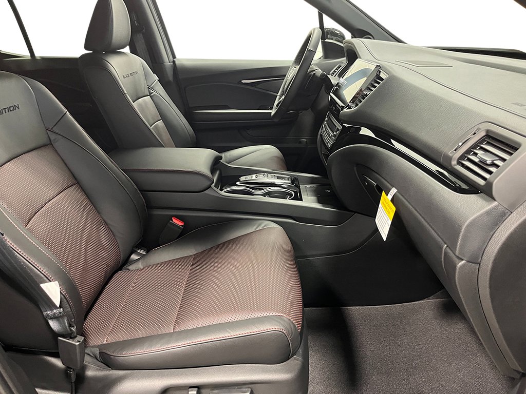 New 2026 Honda Ridgeline Black Edition image 23