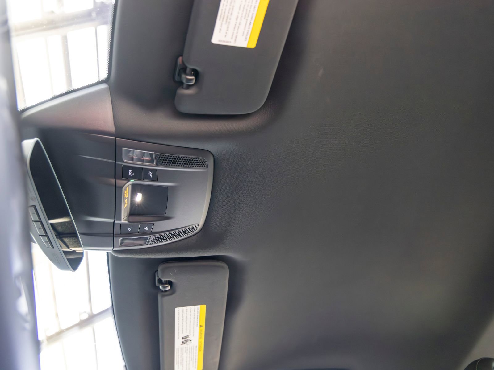 Certified 2025 Porsche Taycan image 29