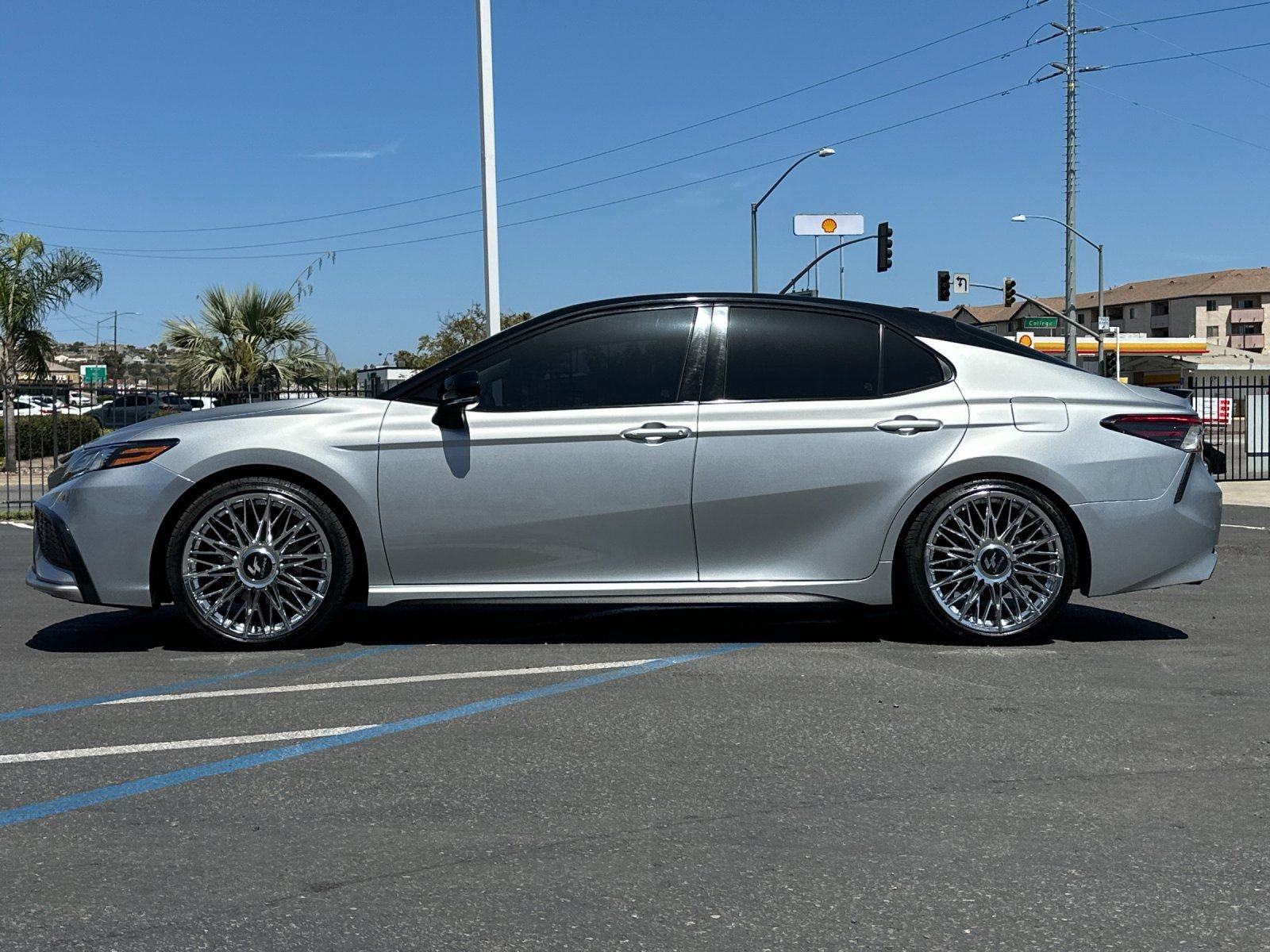Used 2024 Toyota Camry XSE w/ Blackout Package (TMS) FWD image 2