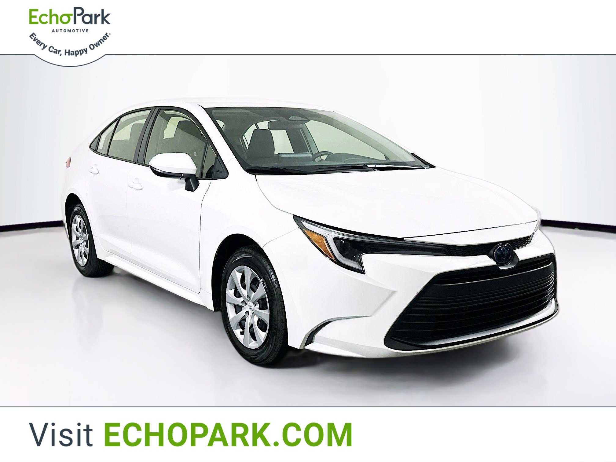 Used 2025 Toyota Corolla LE image 1