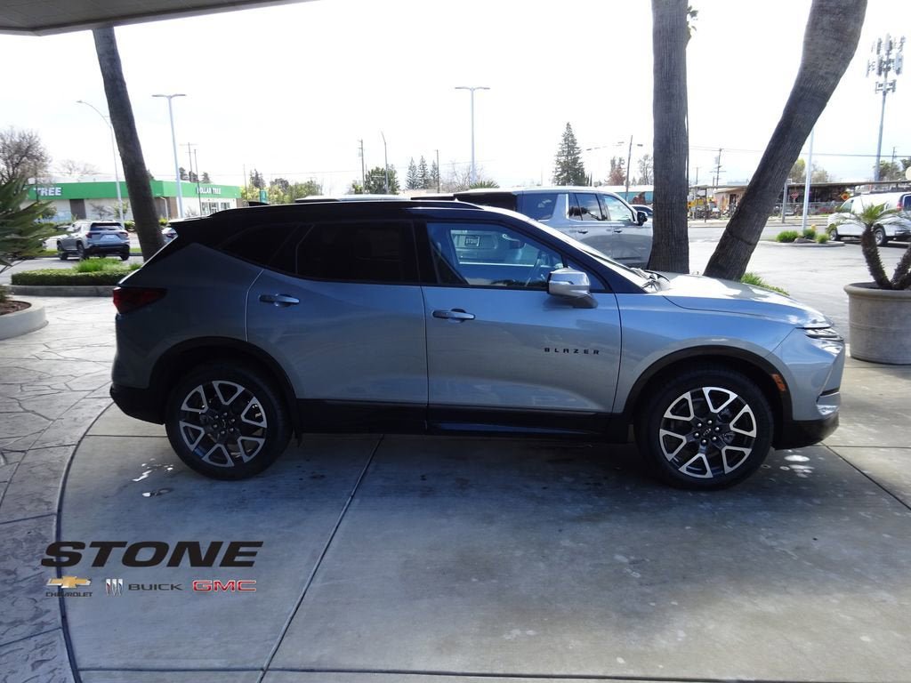 New 2026 Chevrolet Blazer RS w/ Driver Confidence II Package FWD image 9