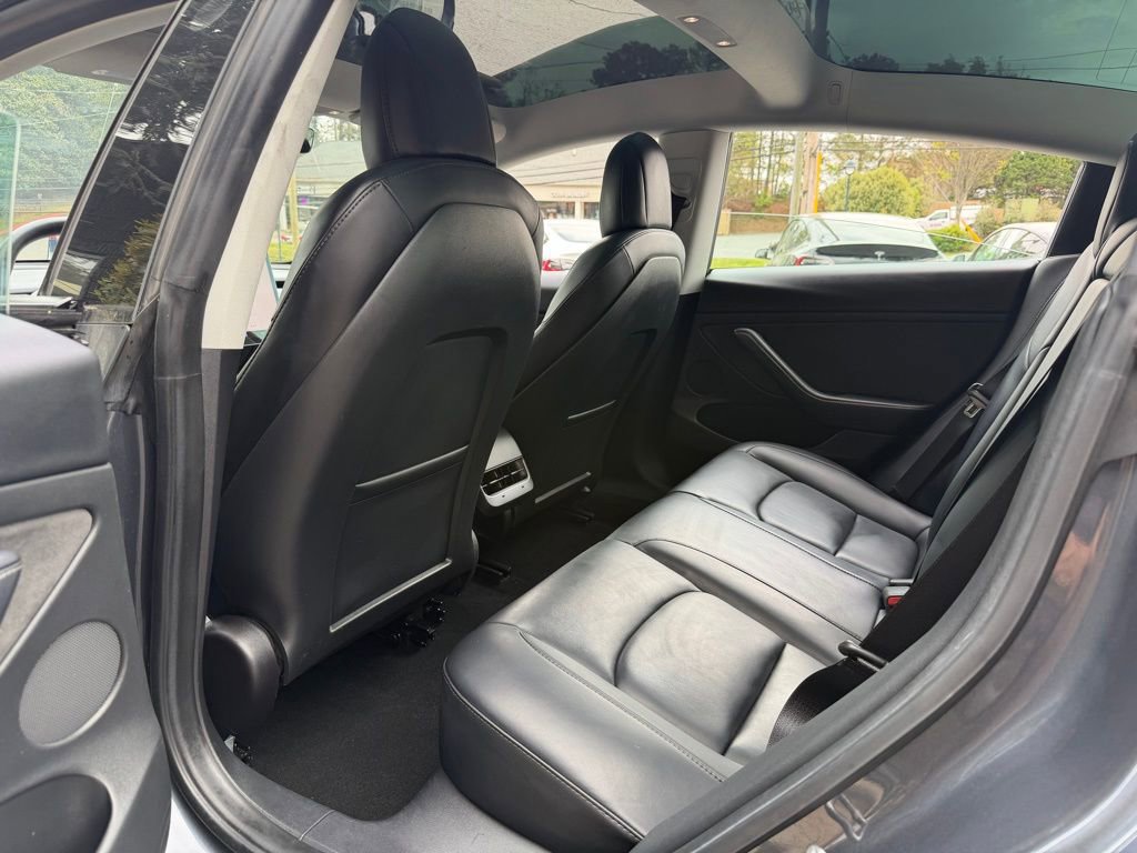 Used 2022 Tesla Model 3 Long Range AWD/4WD image 27