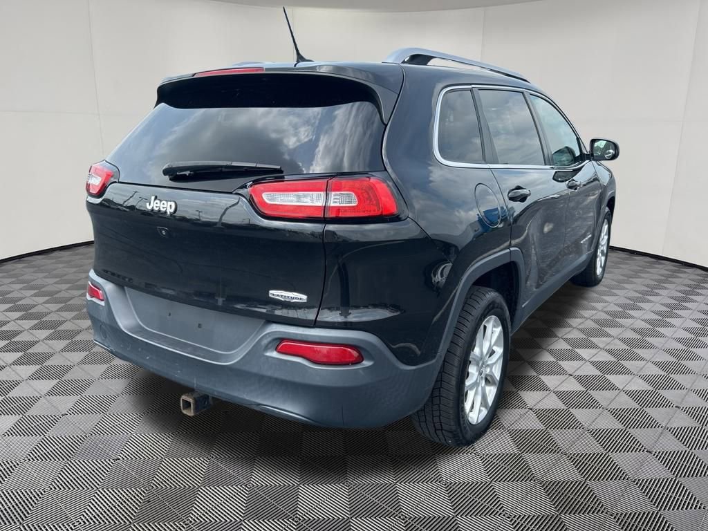 Used 2015 Jeep Cherokee Latitude image 4