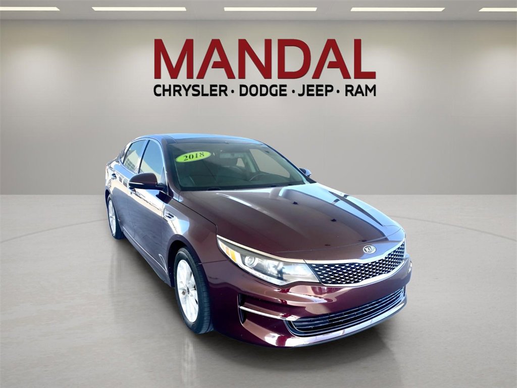 Used 2018 Kia Optima EX w/ Premium Package image 4