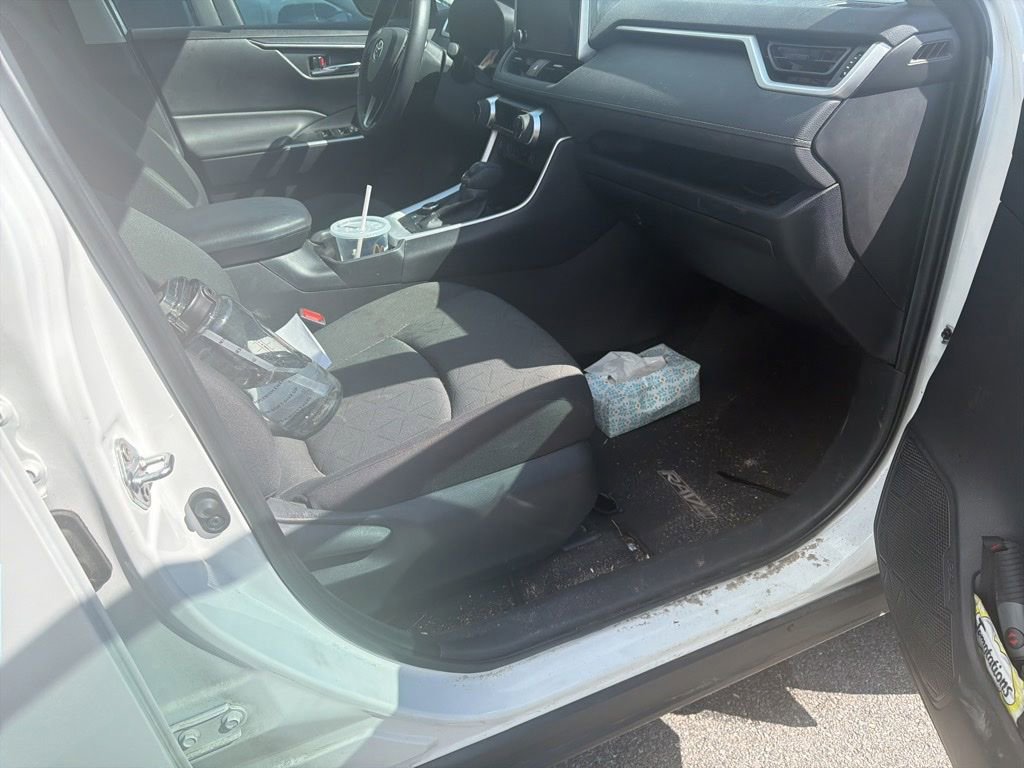 Used 2024 Toyota RAV4 XLE w/ Convenience Package AWD/4WD image 11