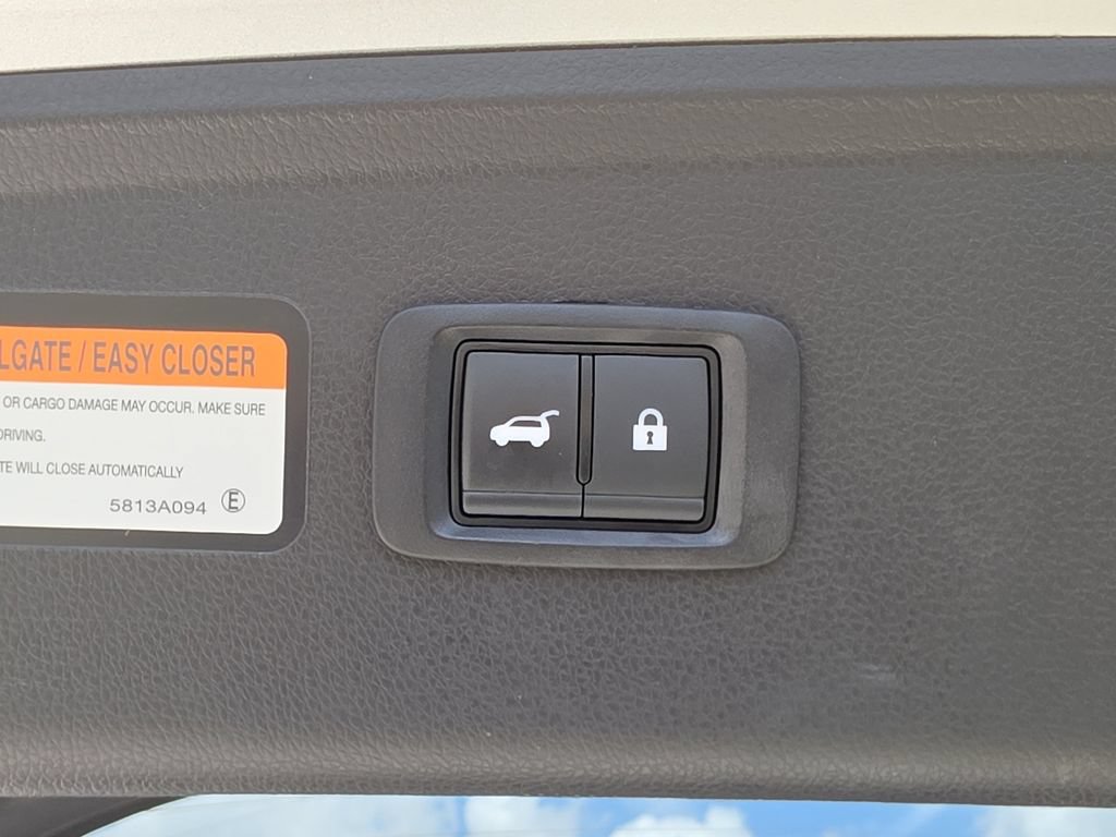 Used 2024 Mitsubishi Eclipse Cross SE AWD/4WD image 8