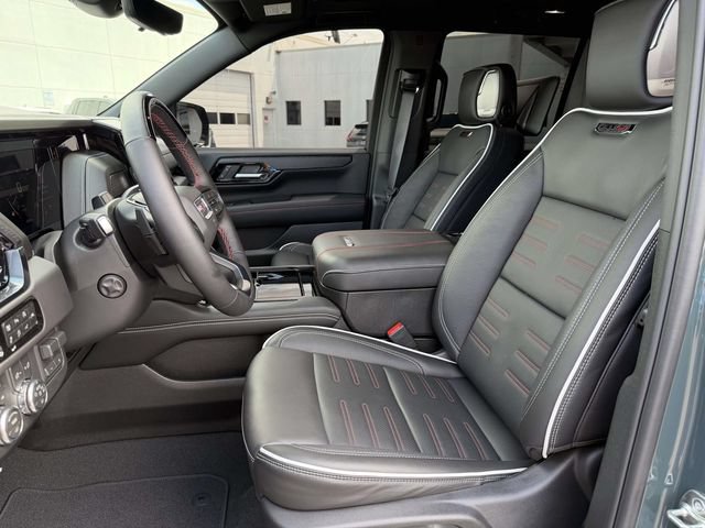 Used 2026 GMC Yukon AT4 Ultimate AWD/4WD image 8