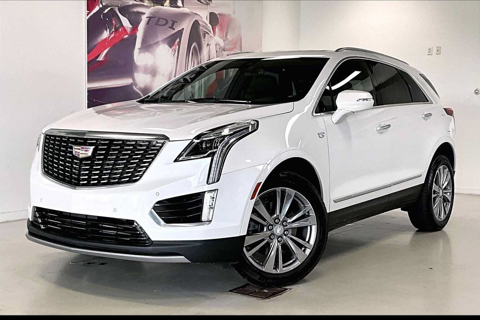 Used 2024 Cadillac XT5 Premium Luxury AWD/4WD image 1