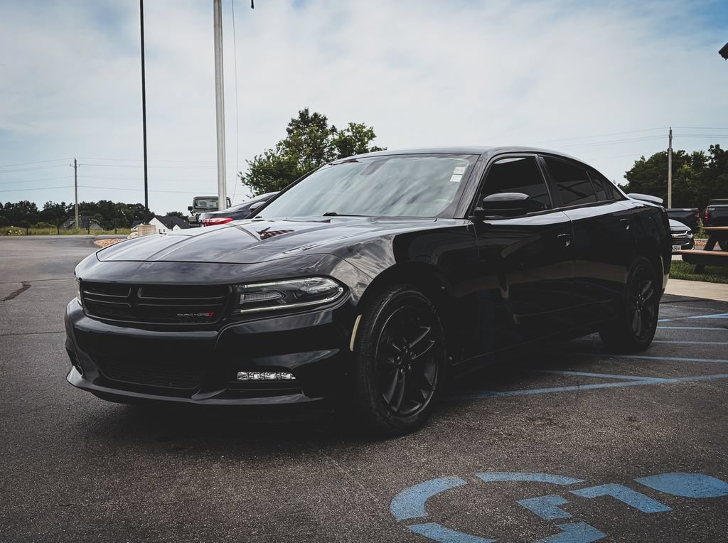 Used 2019 Dodge Charger SXT AWD/4WD image 16