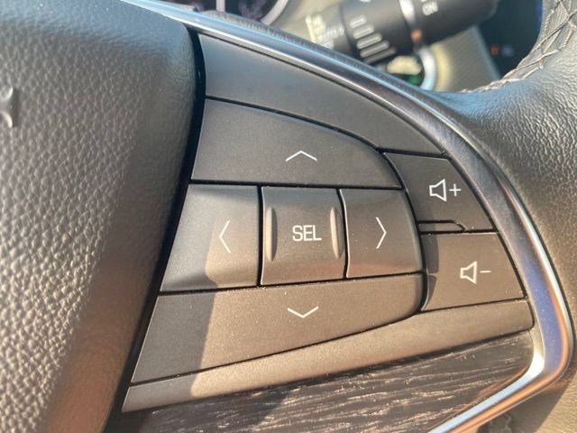 Used 2023 Cadillac XT5 Premium Luxury w/ LPO, Floor Liner Package AWD/4WD image 25
