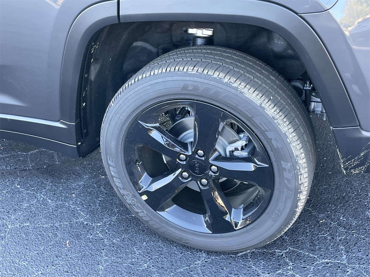 New 2025 Jeep Grand Cherokee Altitude image 37