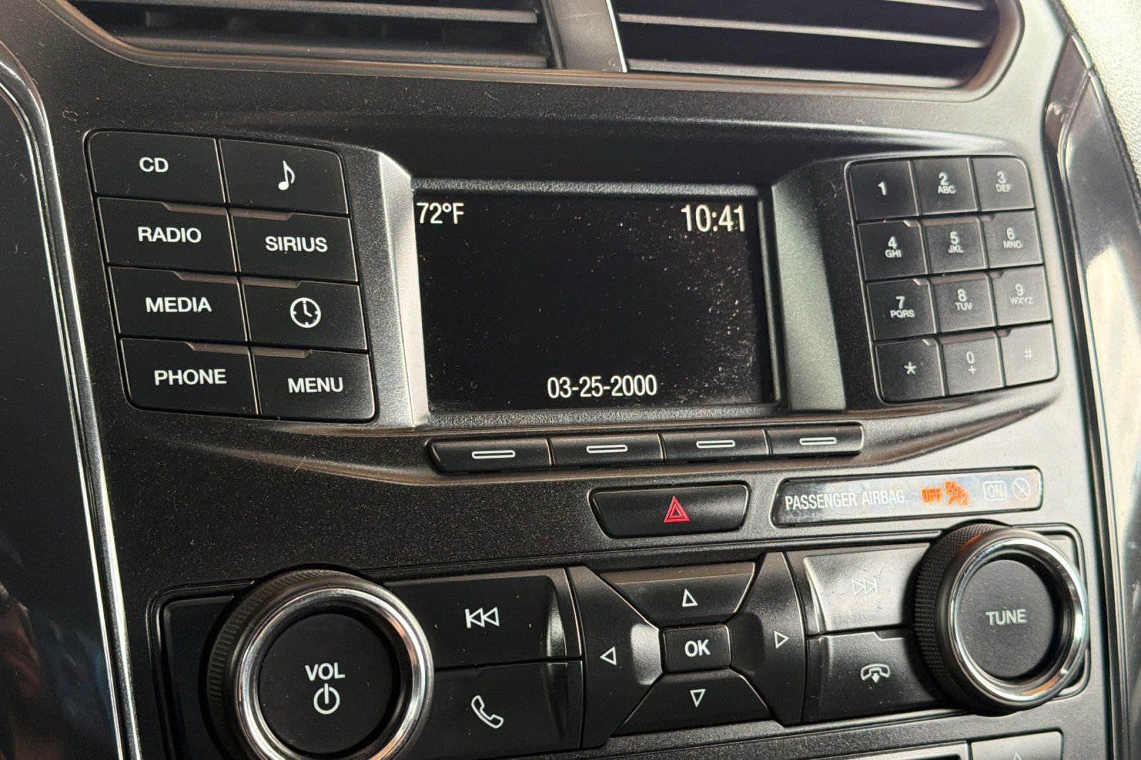 Used 2017 Ford Explorer XLT FWD image 21