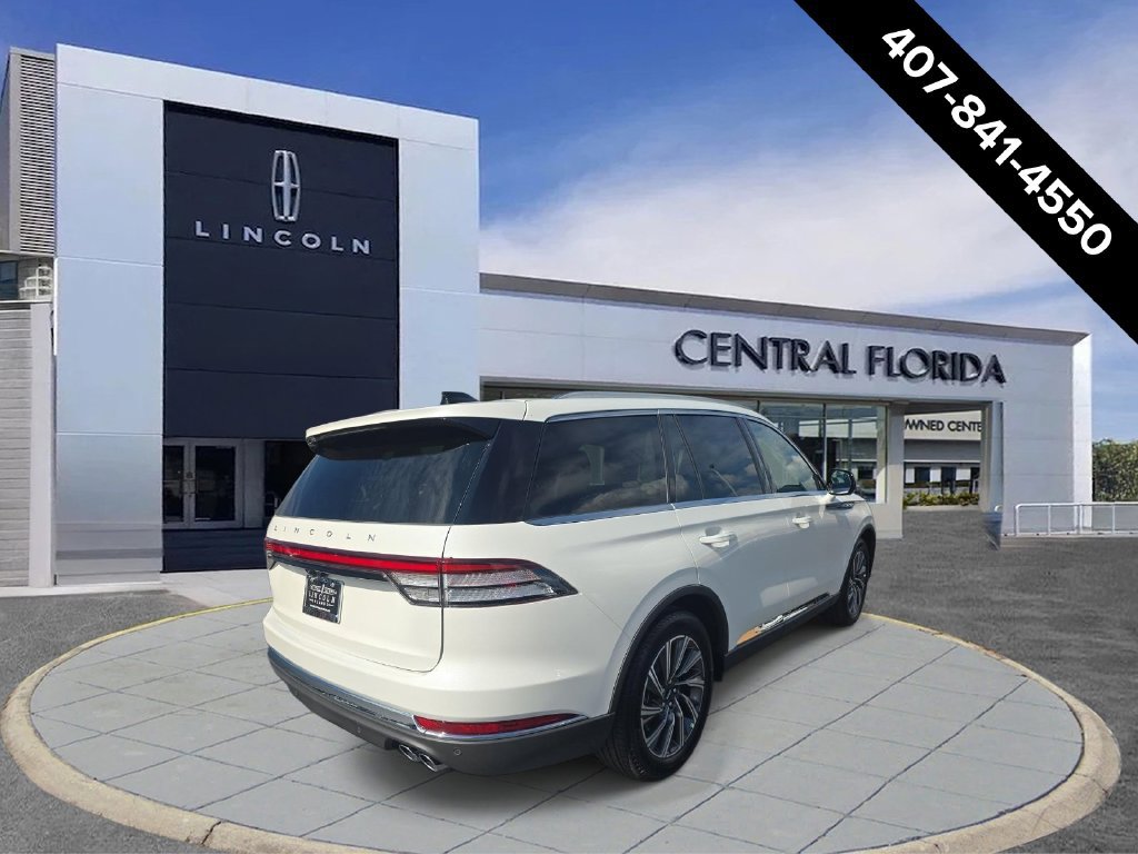 New 2027 Lincoln Aviator 2WD image 3