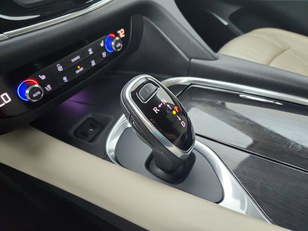 Used 2018 Buick Enclave Premium FWD image 30