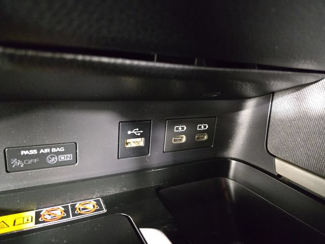 Used 2025 Toyota Camry LE FWD image 25