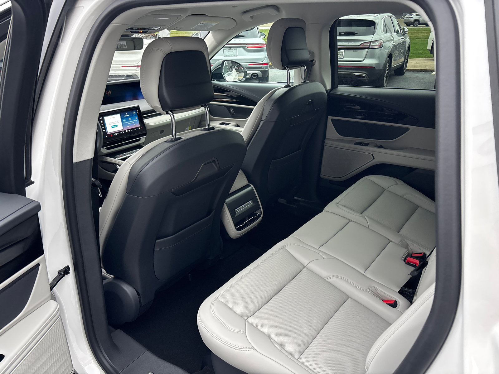 New 2026 Lincoln Nautilus Premier image 28