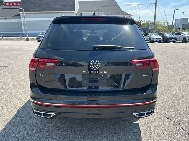 Used 2023 Volkswagen Tiguan SEL R-Line AWD/4WD image 8