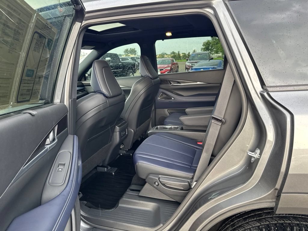 Used 2026 INFINITI QX60 Sport AWD/4WD image 35