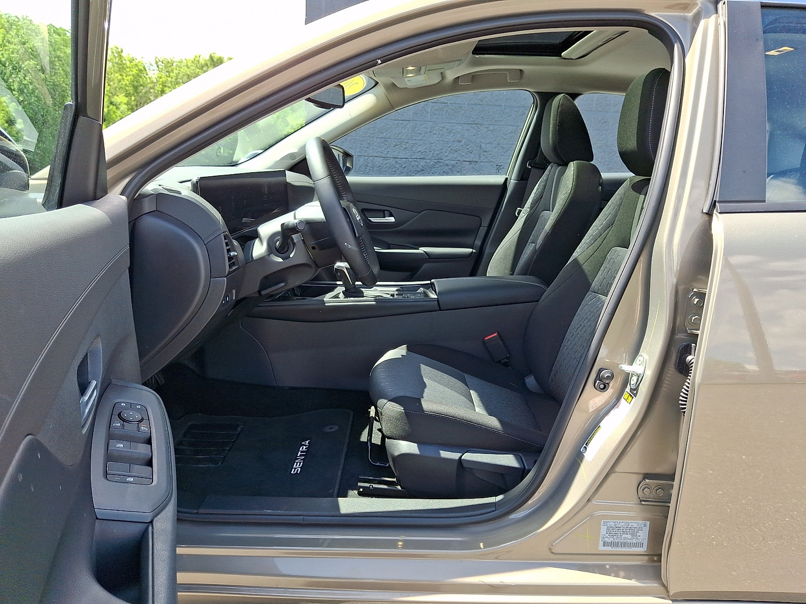 Certified 2026 Nissan Sentra SV w/ SV Convenience Package FWD image 16