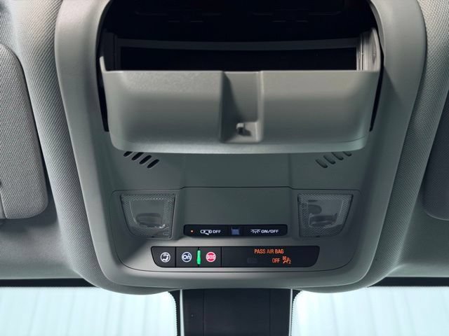 Used 2023 Chevrolet Equinox LT w/ Driver Convenience Package FWD image 41