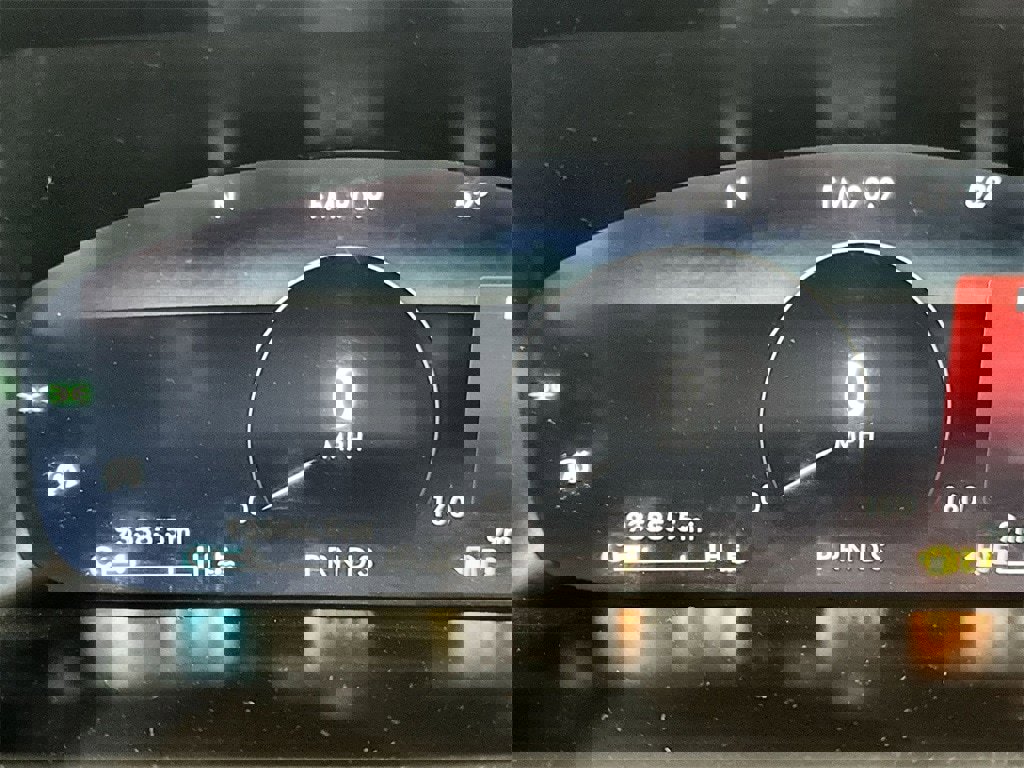 Used 2021 Lincoln Nautilus Reserve image 18