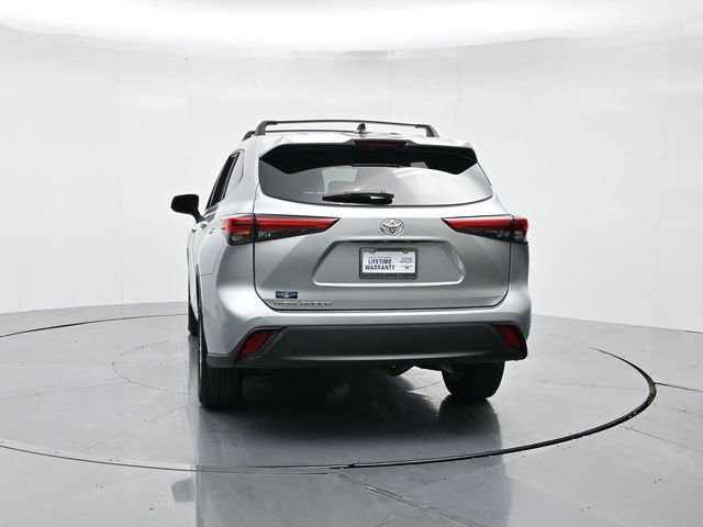 Used 2023 Toyota Highlander L image 9