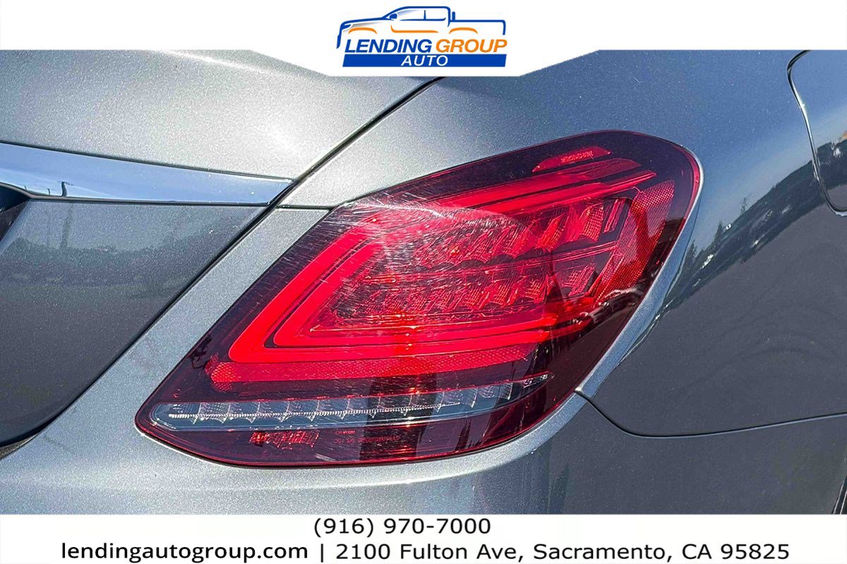 Used 2021 Mercedes-Benz C 300 Sedan image 8