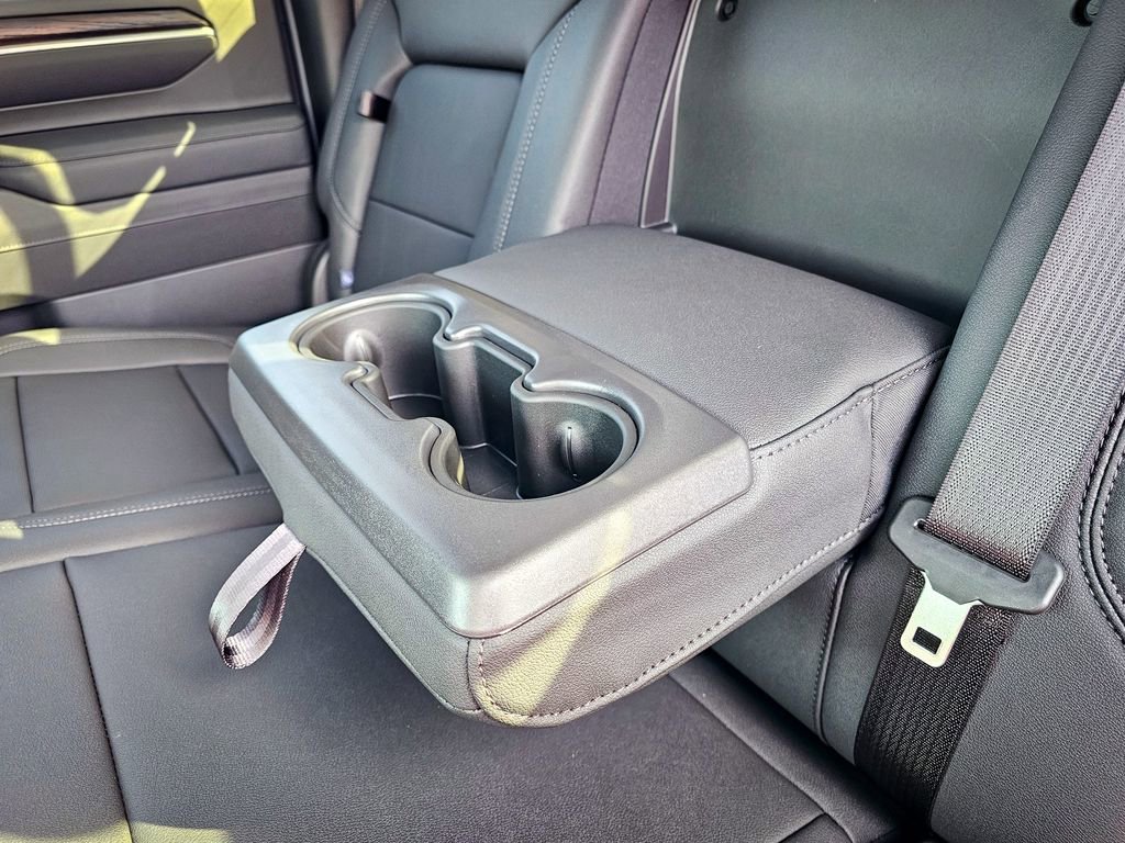 New 2026 GMC Sierra 2500 SLT w/ Max Trailering Package image 38
